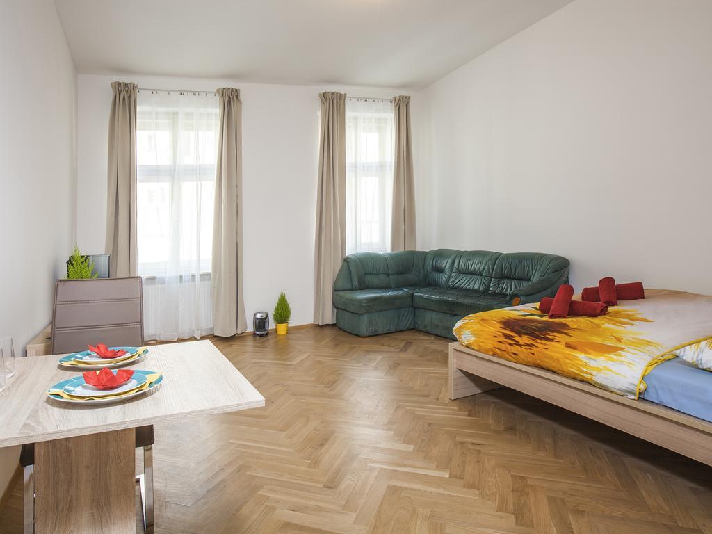 Beautiful Central Apartment Thamova Prag Eksteriør billede